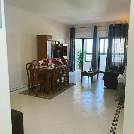 Carmix - Silhueta Citadina Lägenhet *