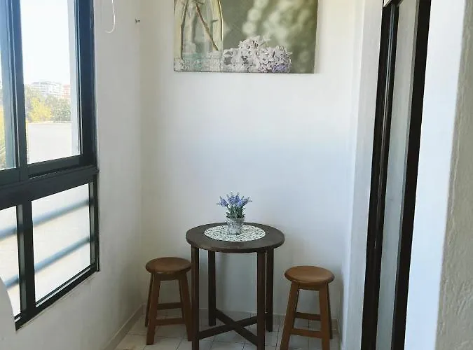 Carmix - Silhueta Citadina Apartment