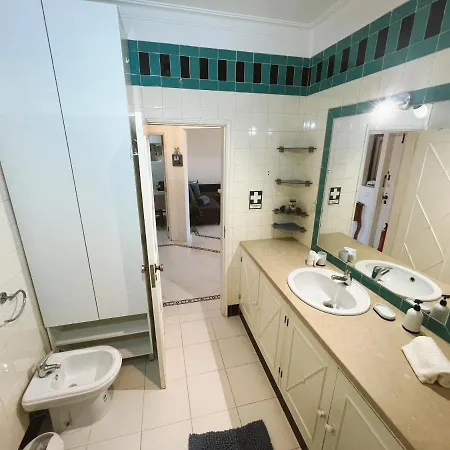 Carmix - Silhueta Citadina Apartman *